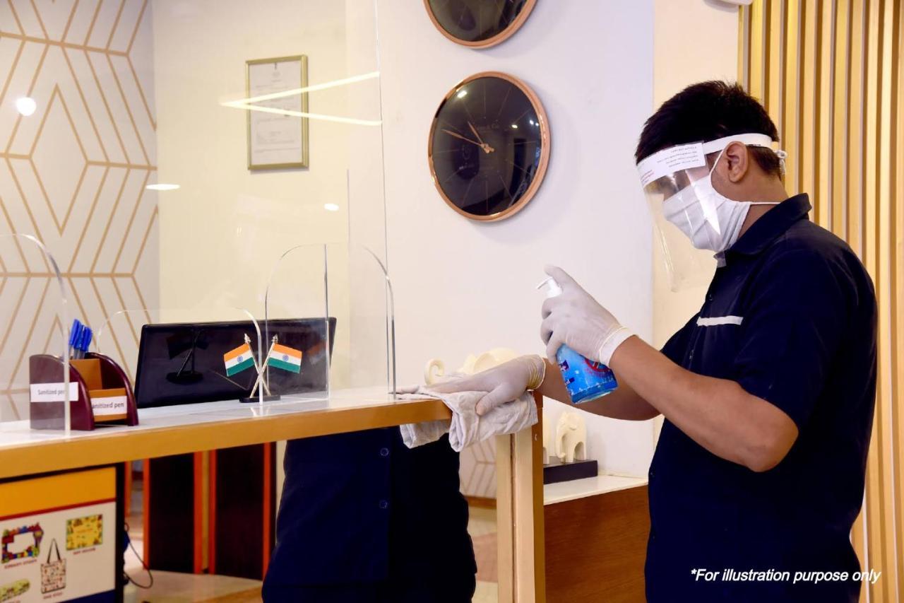 Hotel Vaccinated Staff - Oyo 15973 F Square Kochi Zewnętrze zdjęcie